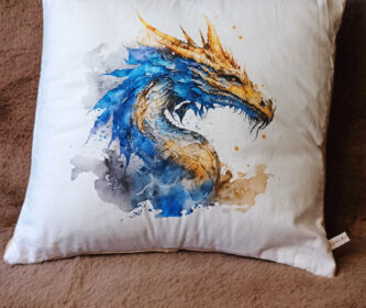 Photo coussin dragon doré et bleu
