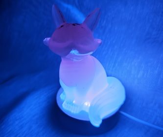 Renard en résine blanc, socle lumineux led, lampe, bleue